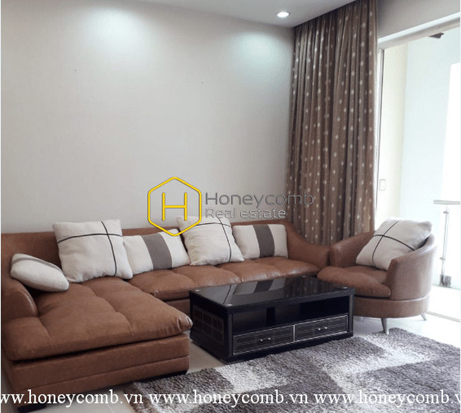 Simplified Design With Wooden Interior Apartment For Rent In Estella