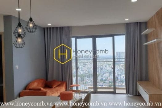 PH38 www.honeycomb 1 result Complete modern living with this urban style apartment in Palm Heights for rent