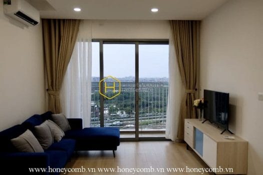 PH54 www.honeycomb 7 result What a tempting panoramic view of the city! Right in this stunning apartment for rent in Palm Heights