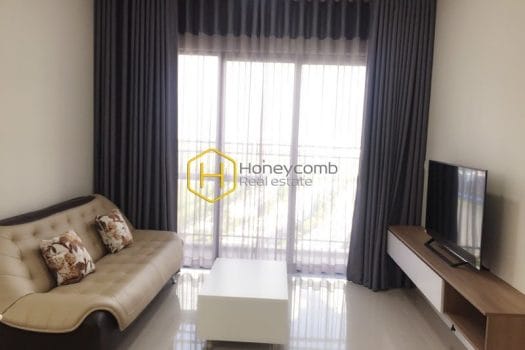 PH62 www.honeycomb 1 result Charming warm tone and convenient interiors apartment in Palm Heights for rent