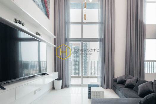 1 result 1 5 August 1 result 1 New wave of life in this colorful and youthful duplex apartment in Vista Verde