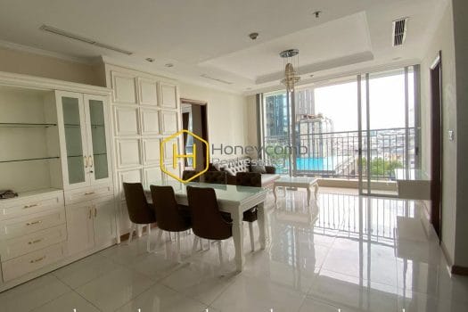 5 result 13 1 August 5 result 13 Get the chilled vibes through this exciting and palatial apartment in Vinhomes Central Park