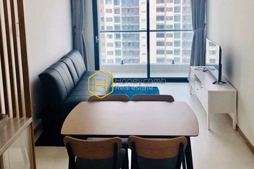 1 result 28 19 October 1 result 28 Sophisticated apartment with neoclassical design in New City for rent
