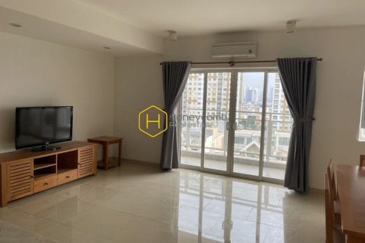 RG 1 result Superior River Garden apartment for rent with warm tone color
