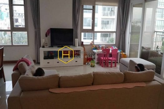 X T2 501 1 result Good price 3-bedroom apartment in Xi Riverview Palace for rent