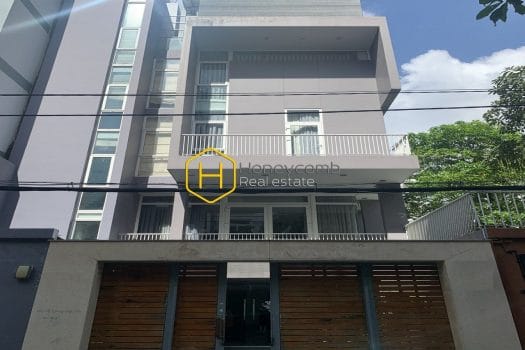 27 Nguyn Ba Huan 1 8 result Explore a luxurious life in this deluxe villa with full amenities and conveniences in District 2