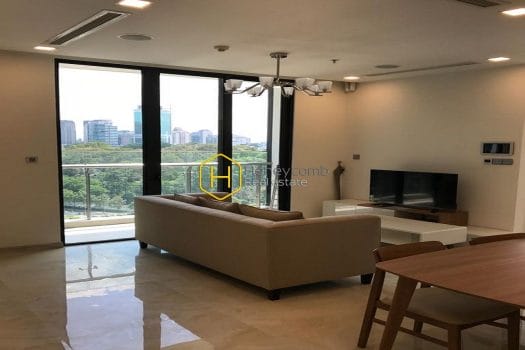 20ff6a56 9b84 4e8d a23b 3d371f6e6d3f result Full-bright apartment with neat decoration and enchanting city view in Vinhomes Golden River