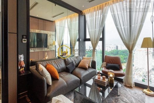 881920187a1da443fd0c result This alluring Vinhomes Golden River apartment brings a high artistic value