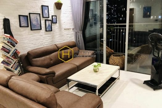 VH L2 1503 5 result Charming warm fully-furnished Vinhomes Central Park apartment with spacious and airy living space