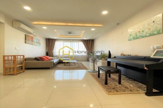 TG C1 1504 4 result Warming modern space with soothing lightning in Tropic Garden apartment for rent