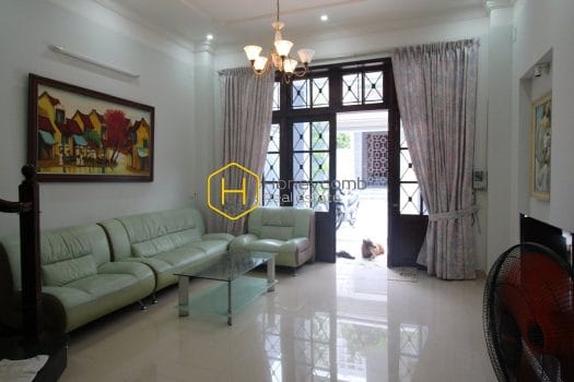 2V 9 2 Dng S 64 3 result An oasis in the heart of Saigon: Rustic villa with full facilities for rent in District 2